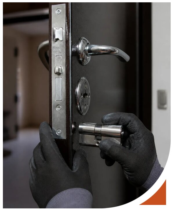 Замена замков Abloy срочно с гарантией и выездом в Октябрьском